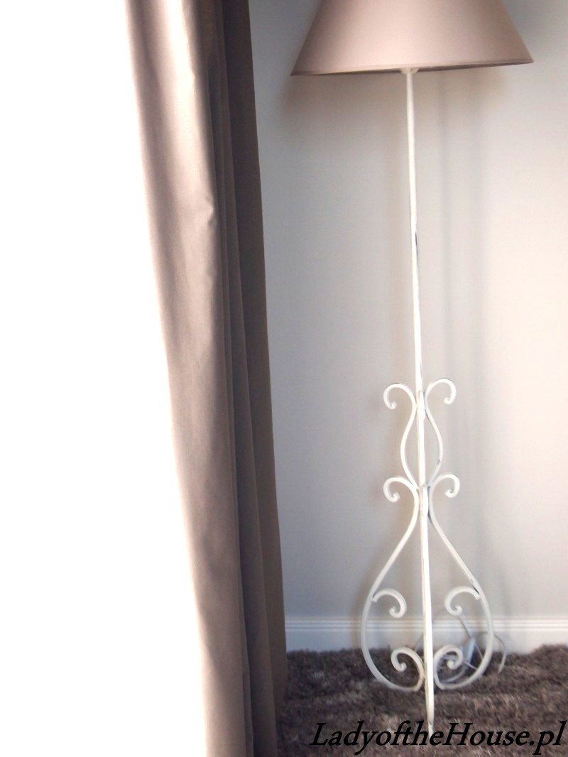 lampa sypialniana